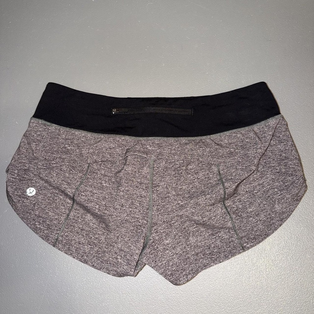 Lululemon Short Womens 6 Gray Black Run Times Wicing Inner Lined Running Pull On